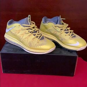 Lebron 11 lows men’s size 11